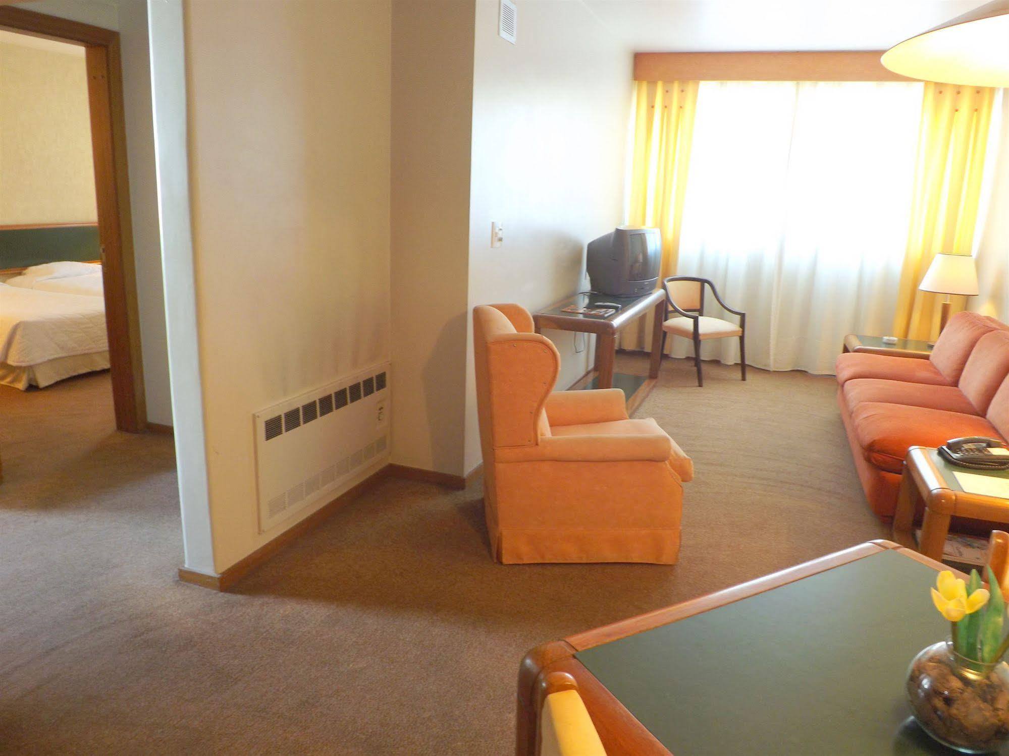 Duomo Park Hotel Kurytyba Zewnętrze zdjęcie