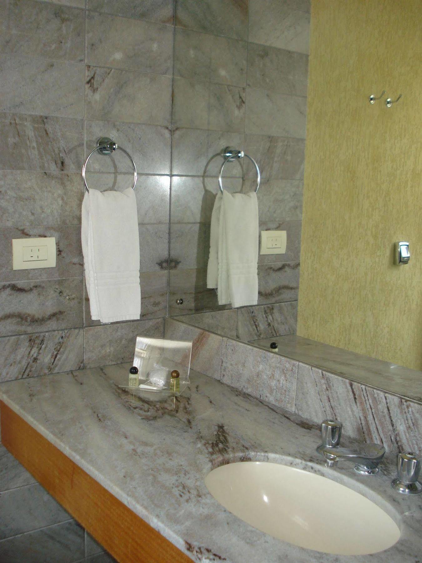 Duomo Park Hotel Kurytyba Zewnętrze zdjęcie