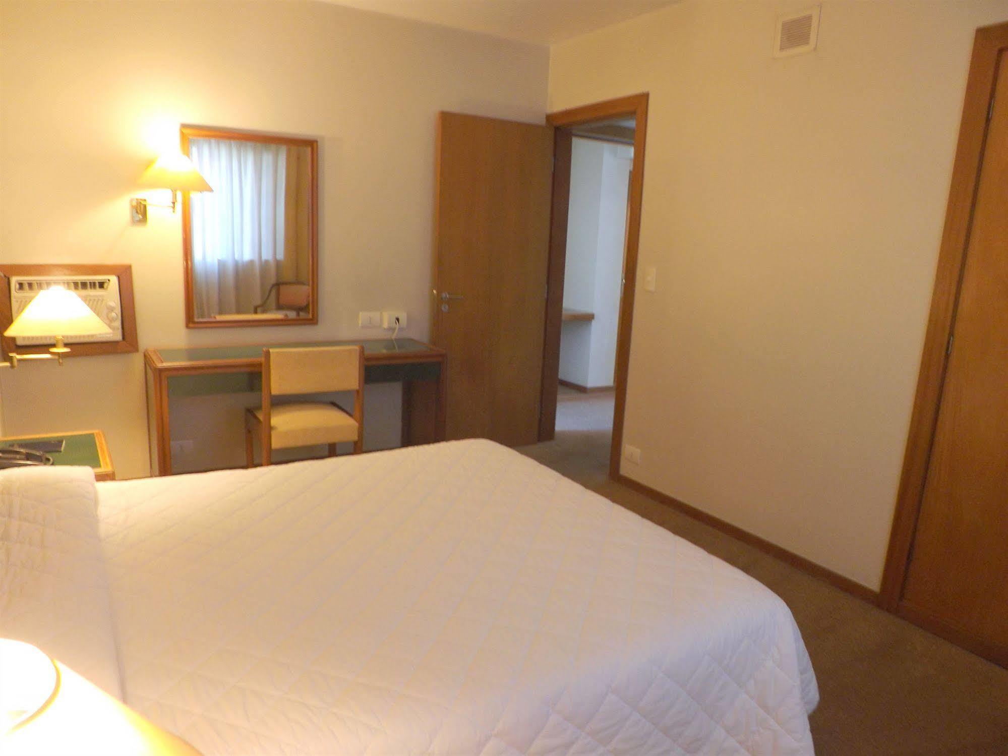 Duomo Park Hotel Kurytyba Zewnętrze zdjęcie